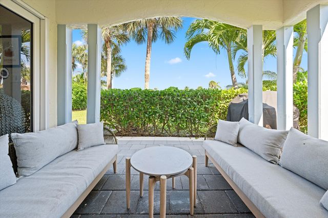 2235 Las Brisas Court, Wellington, FL 33414