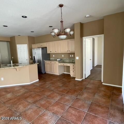 6804 W BRONCO Trail, Peoria, AZ 85383