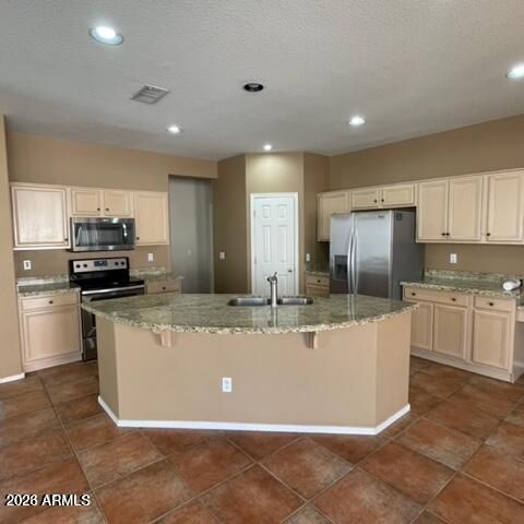 6804 W BRONCO Trail, Peoria, AZ 85383