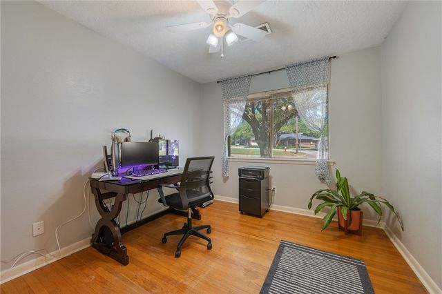 308 Madeline Drive, Bryan, TX 77802