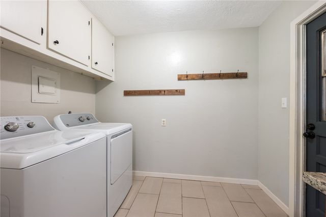308 Madeline Drive, Bryan, TX 77802