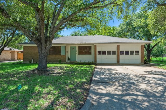 308 Madeline Drive, Bryan, TX 77802