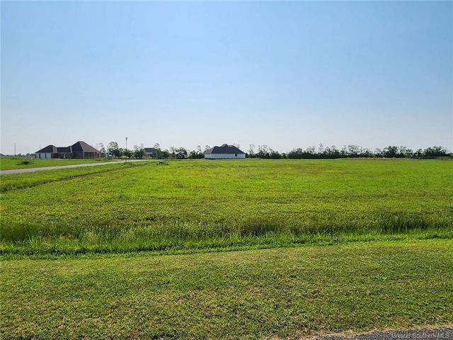 5853 N Crescent Drive, Iowa, LA 70647