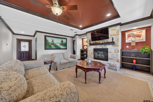 21138 County Road 4202, Chandler, TX 75758
