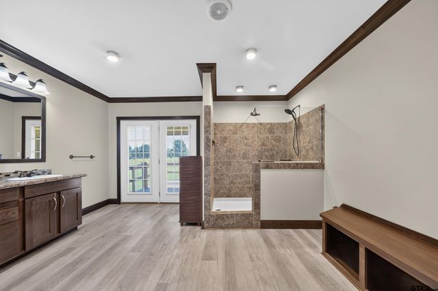 21138 County Road 4202, Chandler, TX 75758