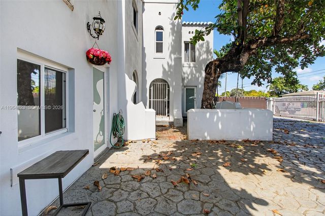 1680 NW 22nd Ct, Miami, FL 33125