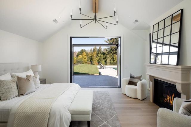 26321 Alexander Place, Los Altos Hills, CA 94022