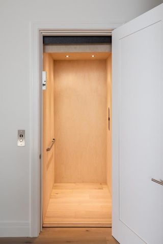 26321 Alexander Place, Los Altos Hills, CA 94022