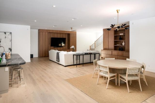 26321 Alexander Place, Los Altos Hills, CA 94022