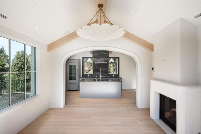 26321 Alexander Place, Los Altos Hills, CA 94022