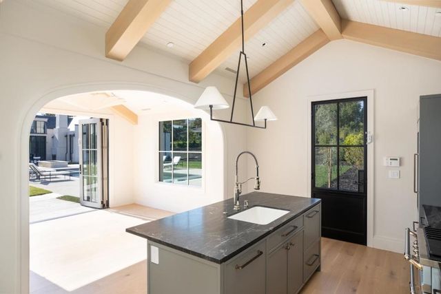 26321 Alexander Place, Los Altos Hills, CA 94022