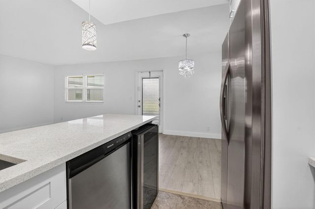 212 Monaco Way E, Delray Beach, FL 33446