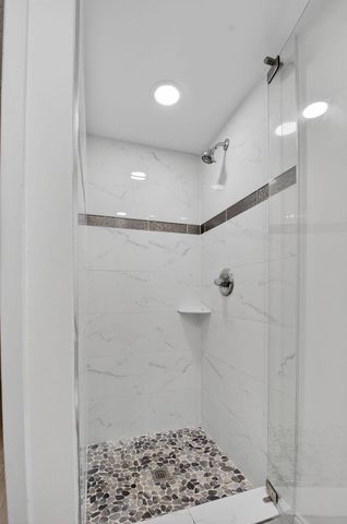 212 Monaco Way E, Delray Beach, FL 33446