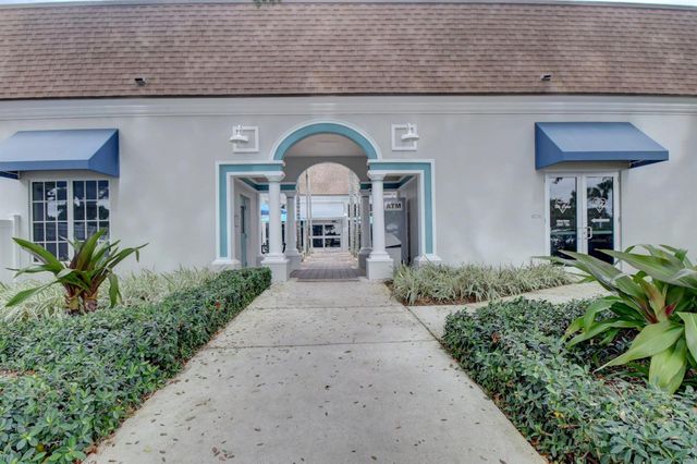 212 Monaco Way E, Delray Beach, FL 33446