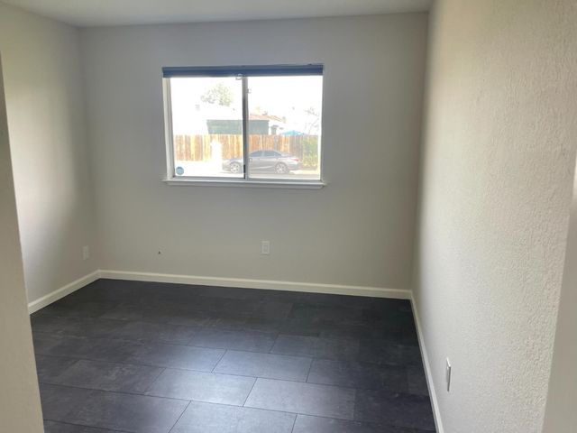 9342 Los Torres Dr, Elk Grove, CA 95624