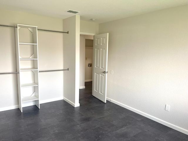 9342 Los Torres Dr, Elk Grove, CA 95624