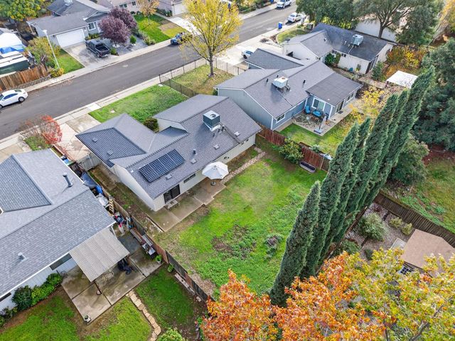 9342 Los Torres Dr, Elk Grove, CA 95624