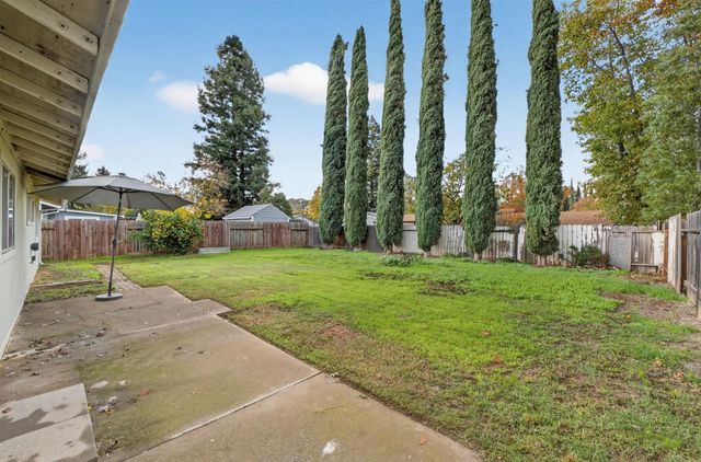 9342 Los Torres Dr, Elk Grove, CA 95624