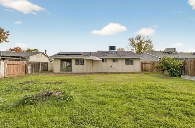 9342 Los Torres Dr, Elk Grove, CA 95624