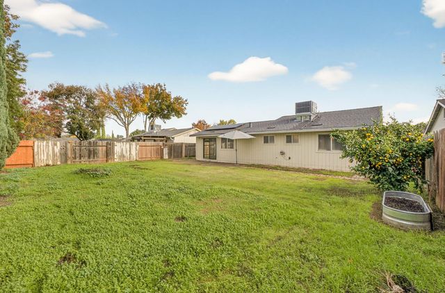 9342 Los Torres Dr, Elk Grove, CA 95624