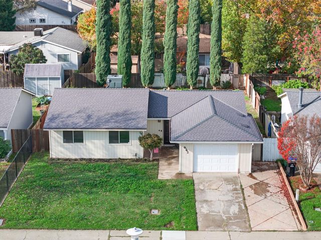 9342 Los Torres Dr, Elk Grove, CA 95624