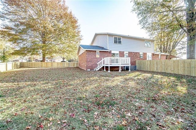 1312 Royal Drive Unit A, Bentonville, AR 72712