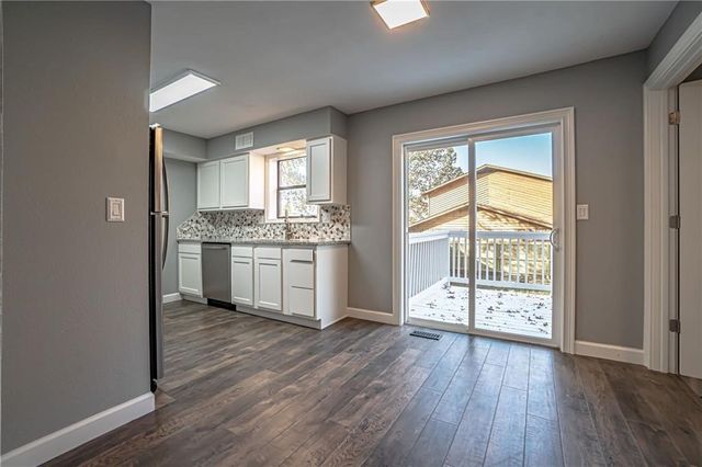 1312 Royal Drive Unit A, Bentonville, AR 72712