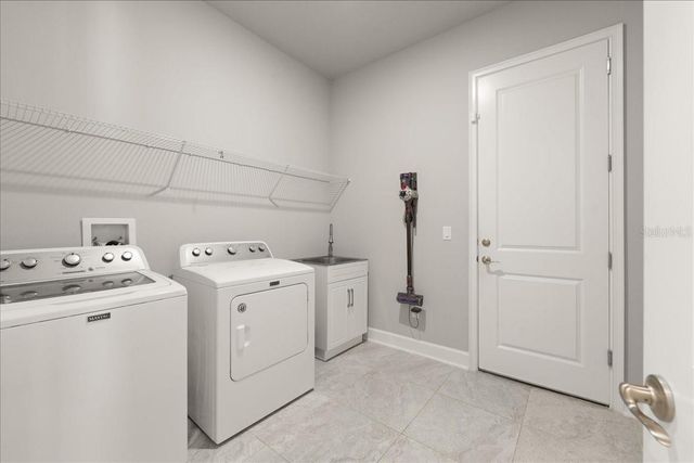 827 CREEKWOOD DRIVE, Ormond Beach, FL 32174