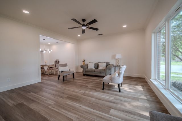 728 Violet Court, Mesquite, TX 75150