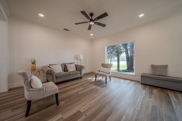 728 Violet Court, Mesquite, TX 75150
