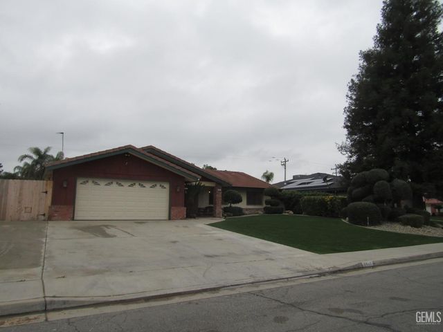 7617 Weldon Avenue, Bakersfield, CA 93308