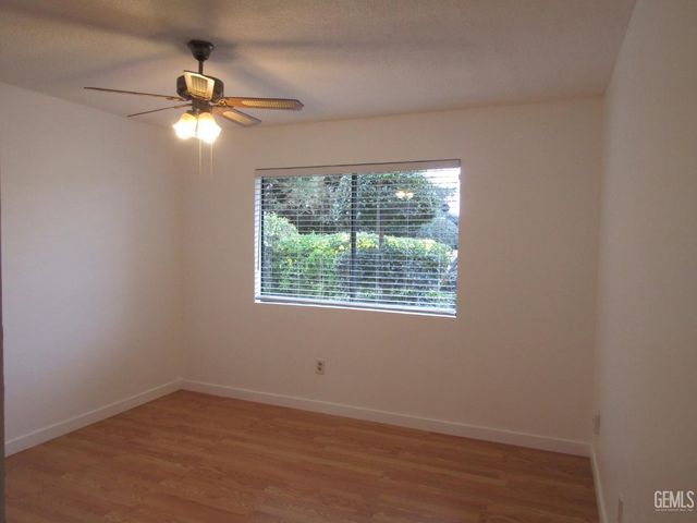 7617 Weldon Avenue, Bakersfield, CA 93308