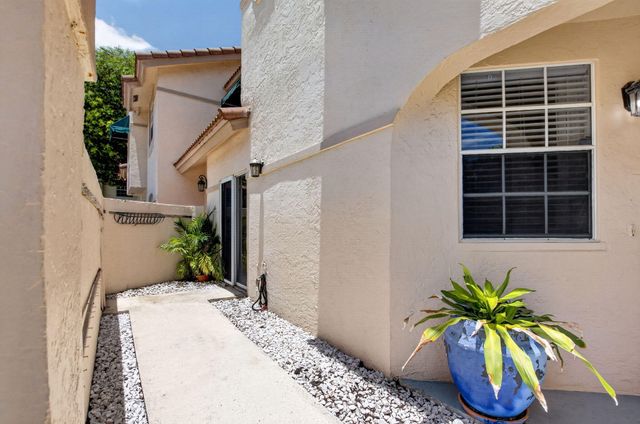 6665 VIA REGINA, Boca Raton, FL 33433