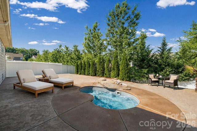 269 Robinwood Lane, Clover, SC 29710