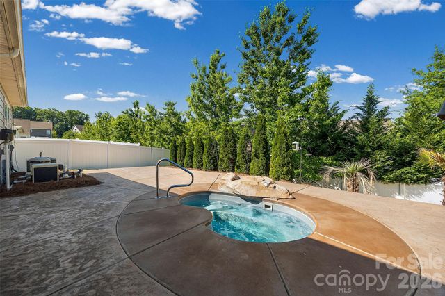 269 Robinwood Lane, Clover, SC 29710