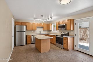 904 N Desert Ave Apt C, Tucson, AZ 85711