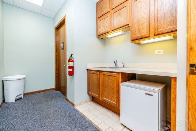 1510 Plainfield Road 5, Darien, IL 60561