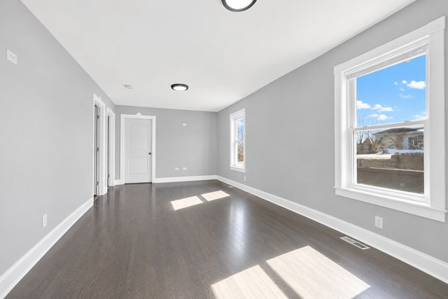 9436 S Spaulding Avenue, Evergreen Park, IL 60805
