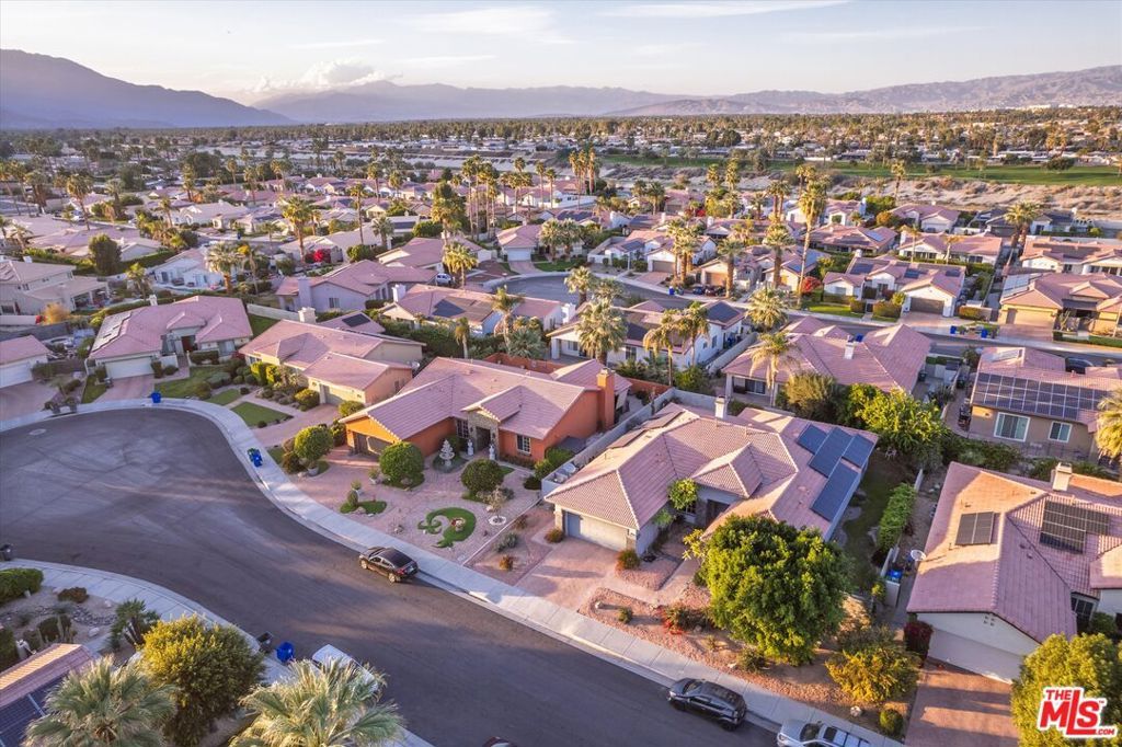 Image 40 of property listing at 74616 Waterlily Circle, Palm Desert, CA 92260