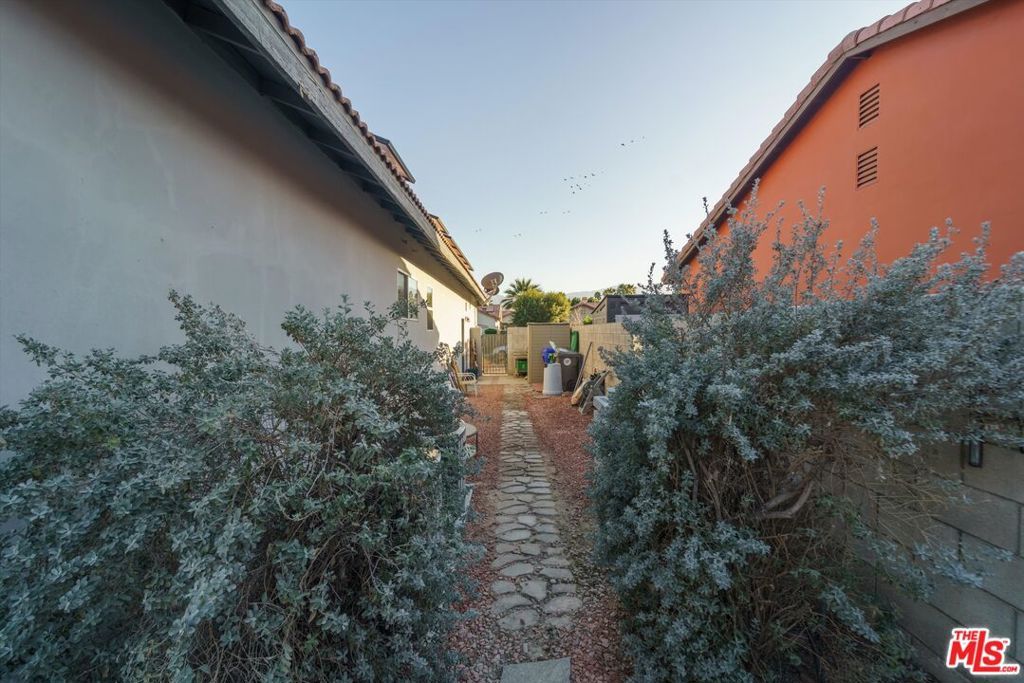 Image 48 of property listing at 74616 Waterlily Circle, Palm Desert, CA 92260