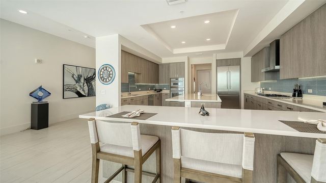 540 N TAMIAMI TRAIL 1702, Sarasota, FL 34236