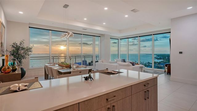 540 N TAMIAMI TRAIL 1702, Sarasota, FL 34236