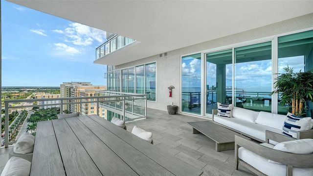 540 N TAMIAMI TRAIL 1702, Sarasota, FL 34236