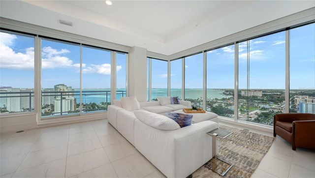 540 N TAMIAMI TRAIL 1702, Sarasota, FL 34236