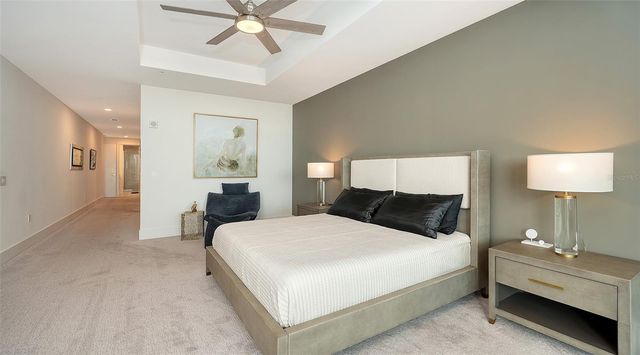 540 N TAMIAMI TRAIL 1702, Sarasota, FL 34236