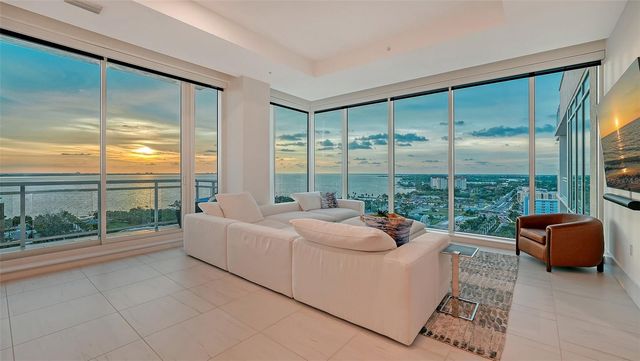 540 N TAMIAMI TRAIL 1702, Sarasota, FL 34236