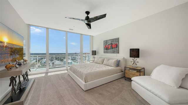 540 N TAMIAMI TRAIL 1702, Sarasota, FL 34236