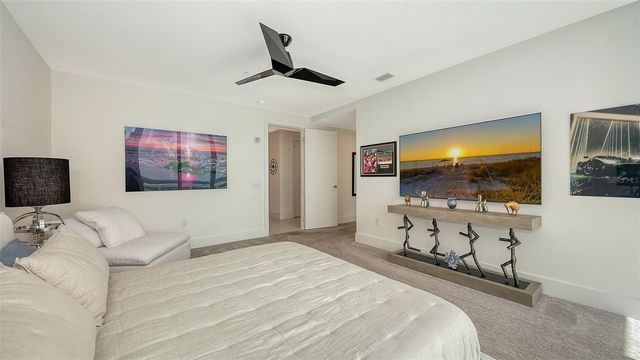 540 N TAMIAMI TRAIL 1702, Sarasota, FL 34236