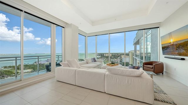 540 N TAMIAMI TRAIL 1702, Sarasota, FL 34236