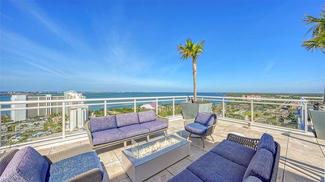 540 N TAMIAMI TRAIL 1702, Sarasota, FL 34236